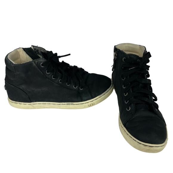 Women’s UGG Gradie Trainer Black Leather Size 5.5 - Picture 1 of 7